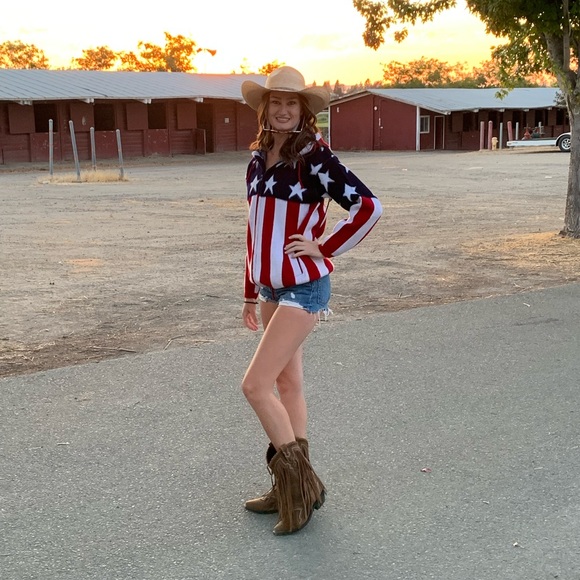 Trades Considered 🥂🙌🏽👯♀️💋 - Picture 1 of 16